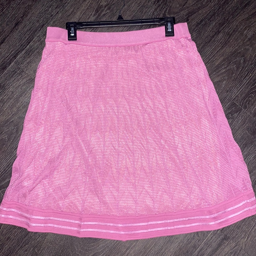 A missoni never worn knee length purple skirt.